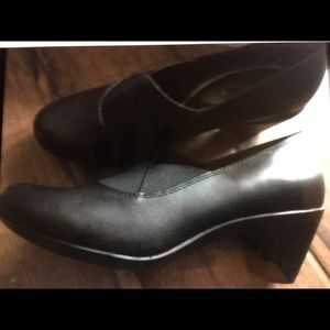 Easy Spirit Black Catava Shoes 6.5 NIB